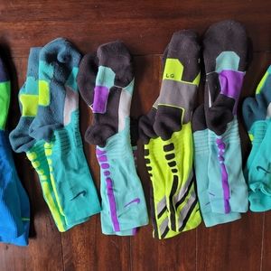 2 pair of Nike socks